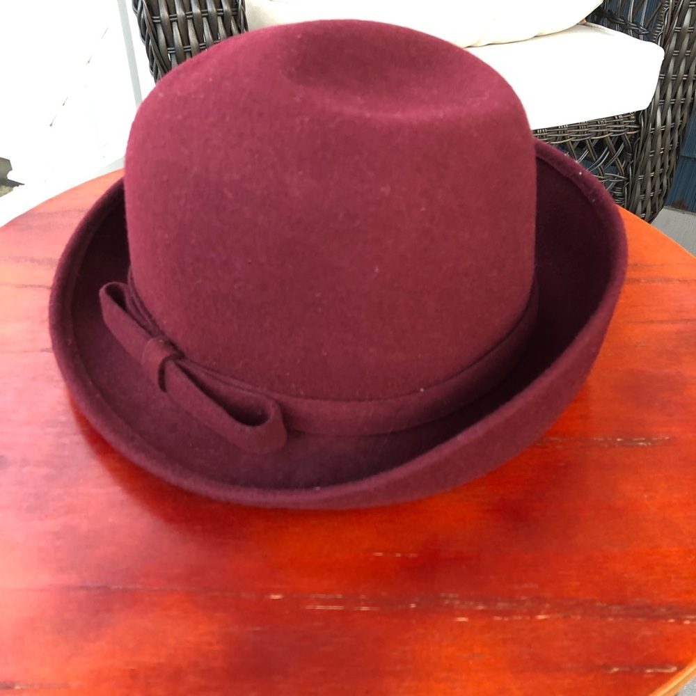 Amanda Smith Burgundy 100% Wool Hat - Picture 1 of 4